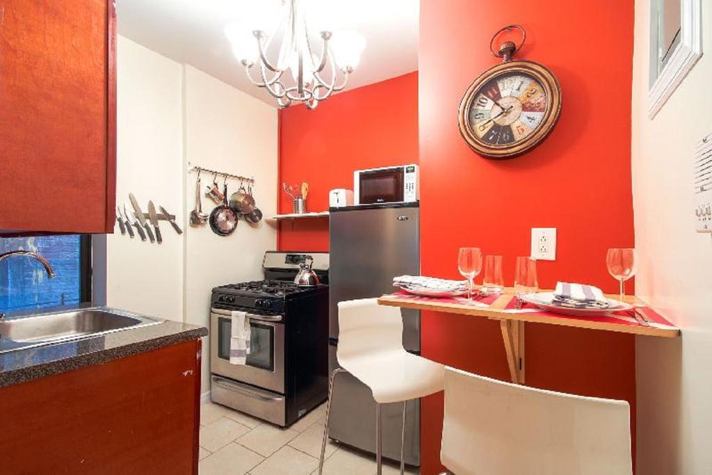 Washington Heights Apartment New York City Exterior photo