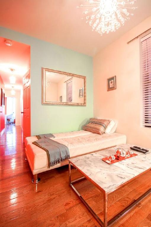 Washington Heights Apartment New York City Exterior photo