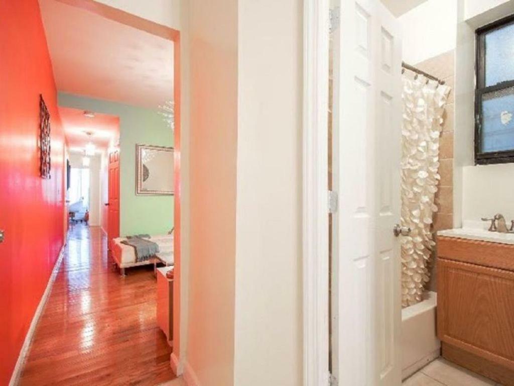 Washington Heights Apartment New York City Exterior photo